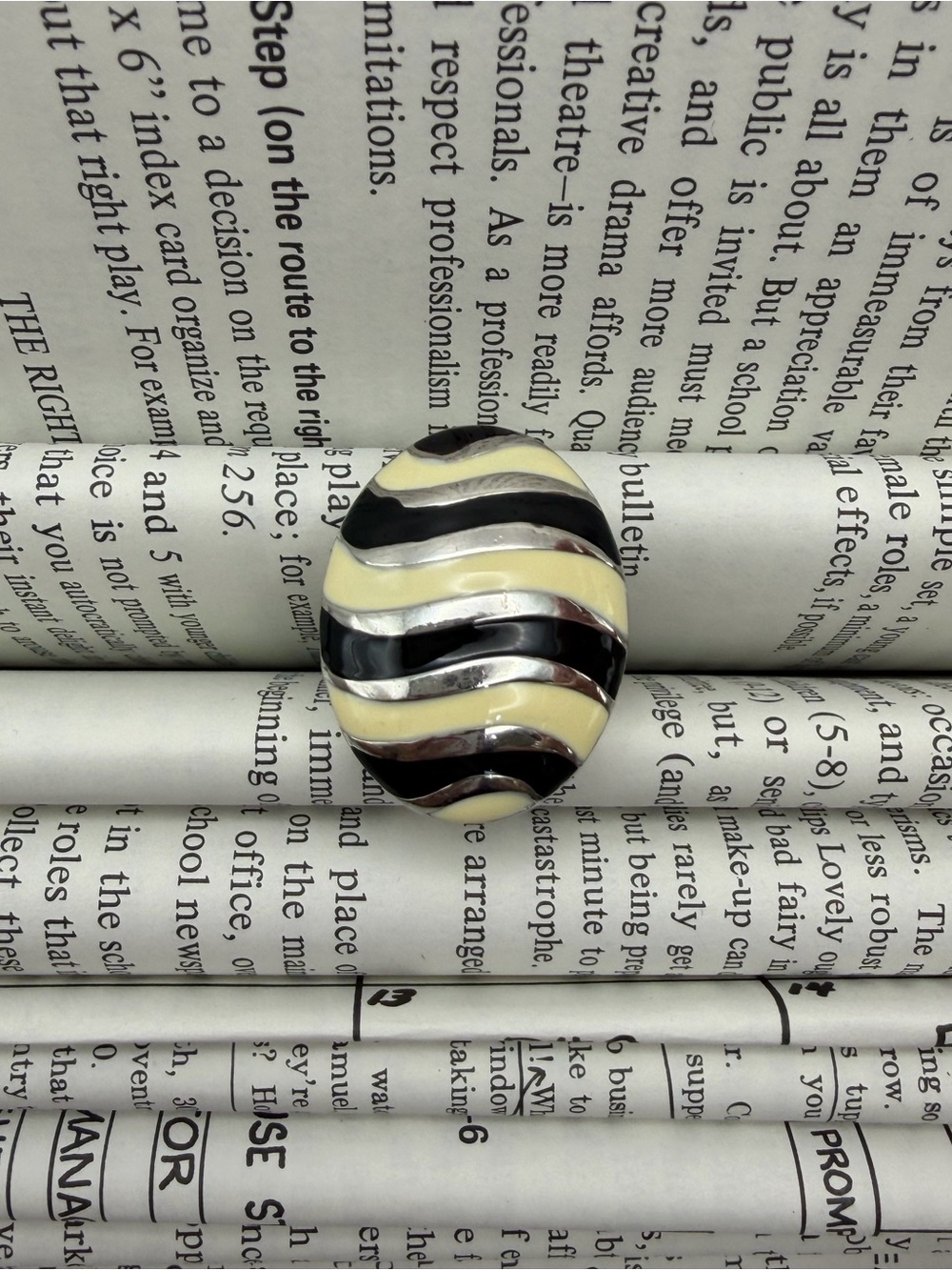Black and Cream Wave Statement Ring